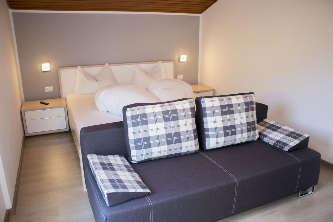Schenna Garni Eden Bed & Breakfast Scena Exterior foto