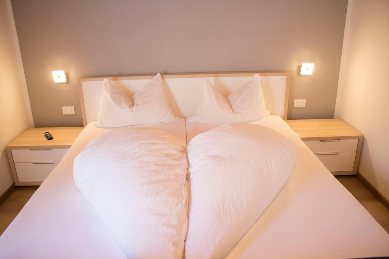 Schenna Garni Eden Bed & Breakfast Scena Exterior foto