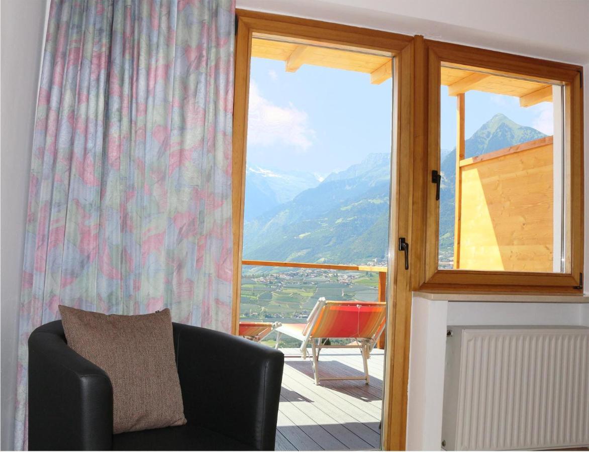 Schenna Garni Eden Bed & Breakfast Scena Exterior foto