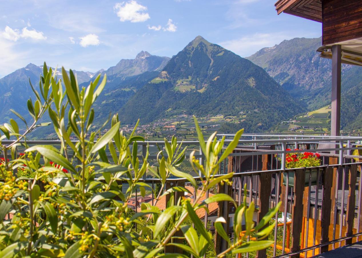 Schenna Garni Eden Bed & Breakfast Scena Exterior foto