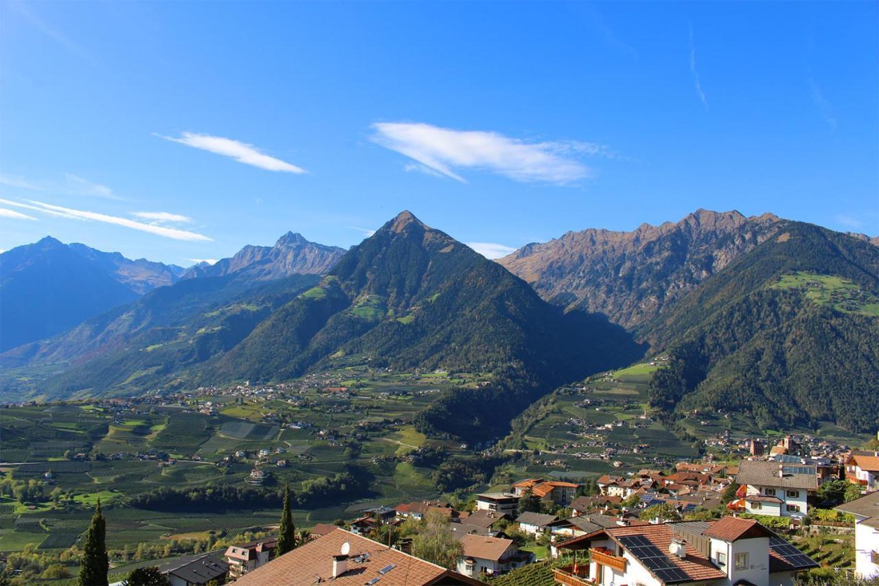 Schenna Garni Eden Bed & Breakfast Scena Exterior foto